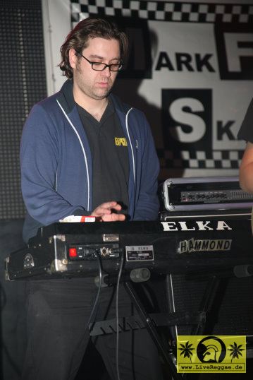 Die Tornados (D) AJZ Talschock, Chemnitz 12. Januar 2007 (8).JPG